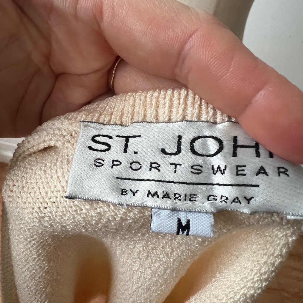 ST. JOHN Vintage Scoop Neck Ivory Cropped Knit Tank Womens Medium - Picture 6 of 7